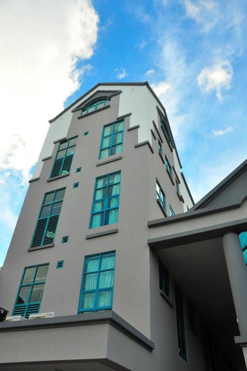 达广场酒店 Kuala Belait 外观 照片